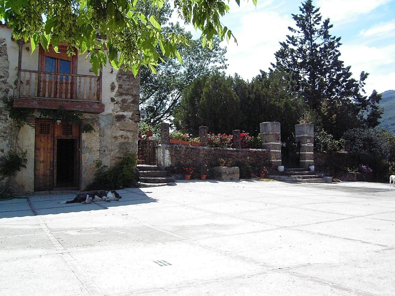 La Caseria Navaconcejo Luaran gambar